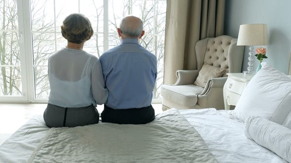 3 Tips For Setting Up A Bedroom For Your Elderly Loved One